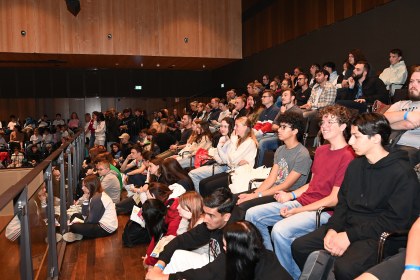 Demokratie_12102023ks_065_Eröffnung_Publikum